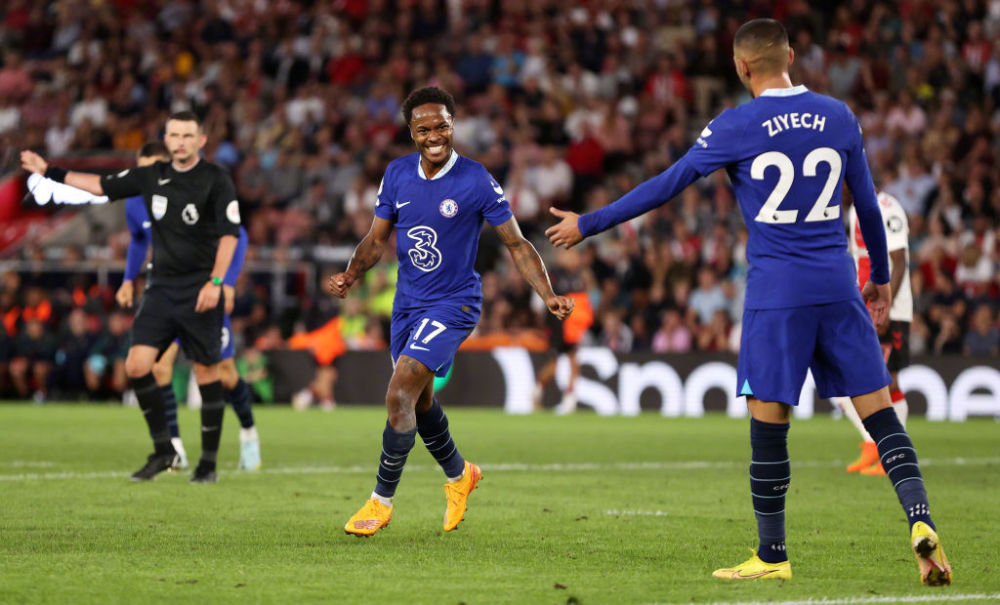 被拍到手上有“美甲”，汪士钦社媒收到网友大量攻击性评论